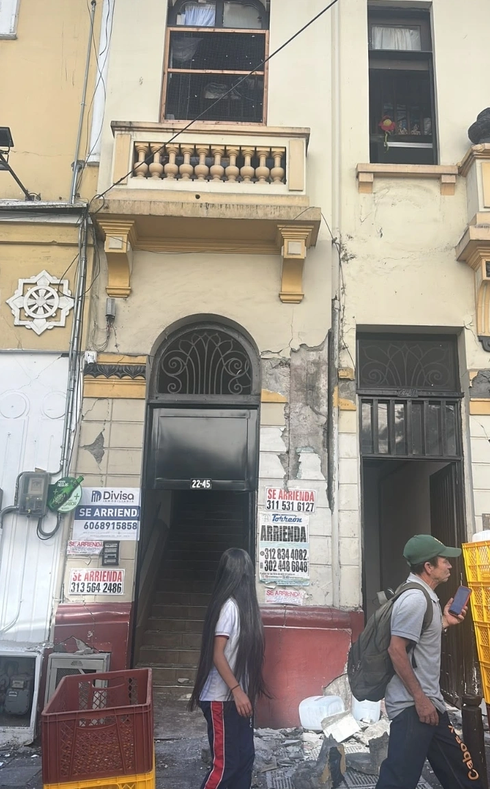 Enseres y inmobiliario se encuentra en la propiedad evacuada 